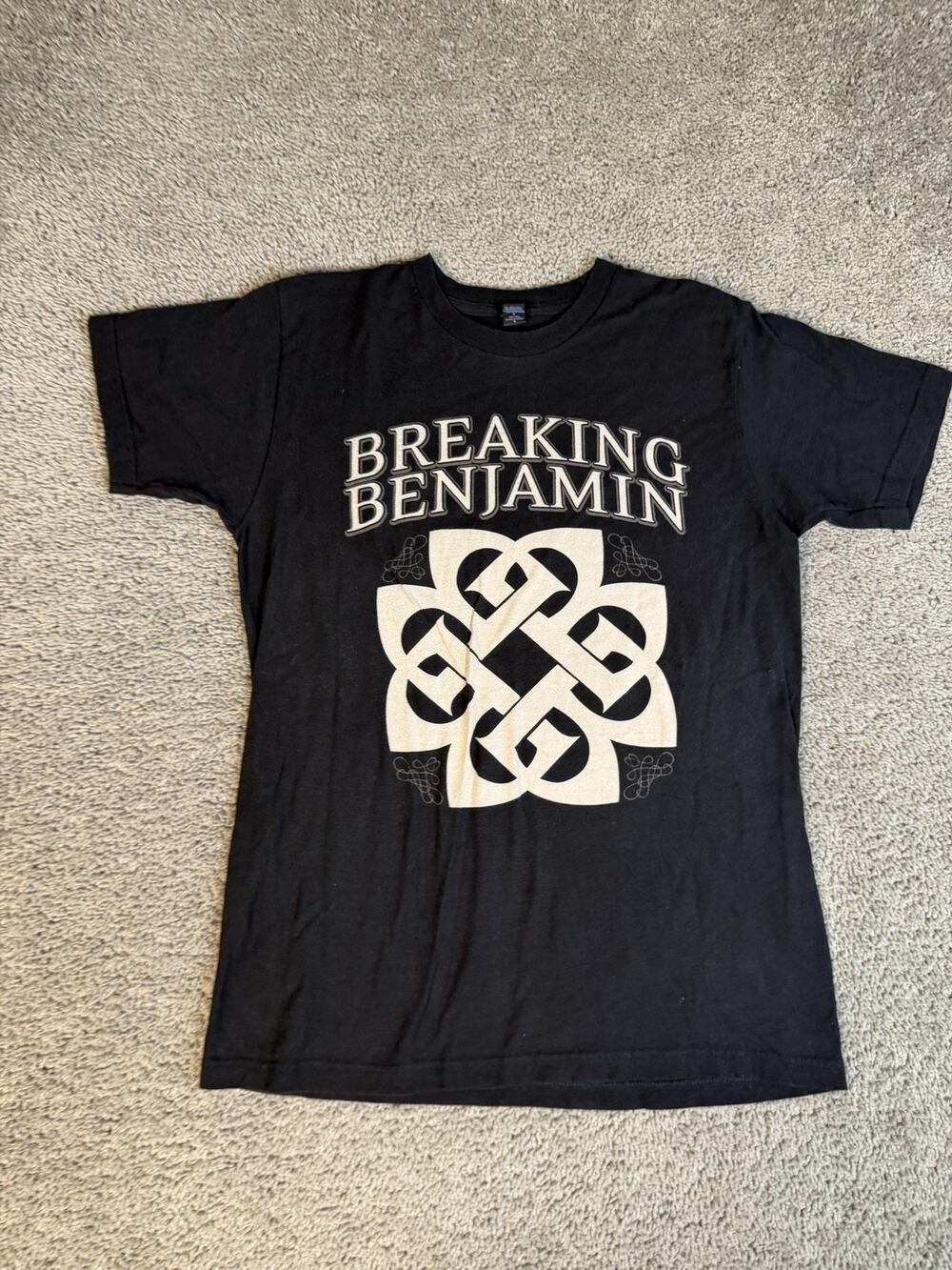 Breaking Benjamin Shirt Mens M Black 2015 Tour Celtic Knot Graphic Crew Neck